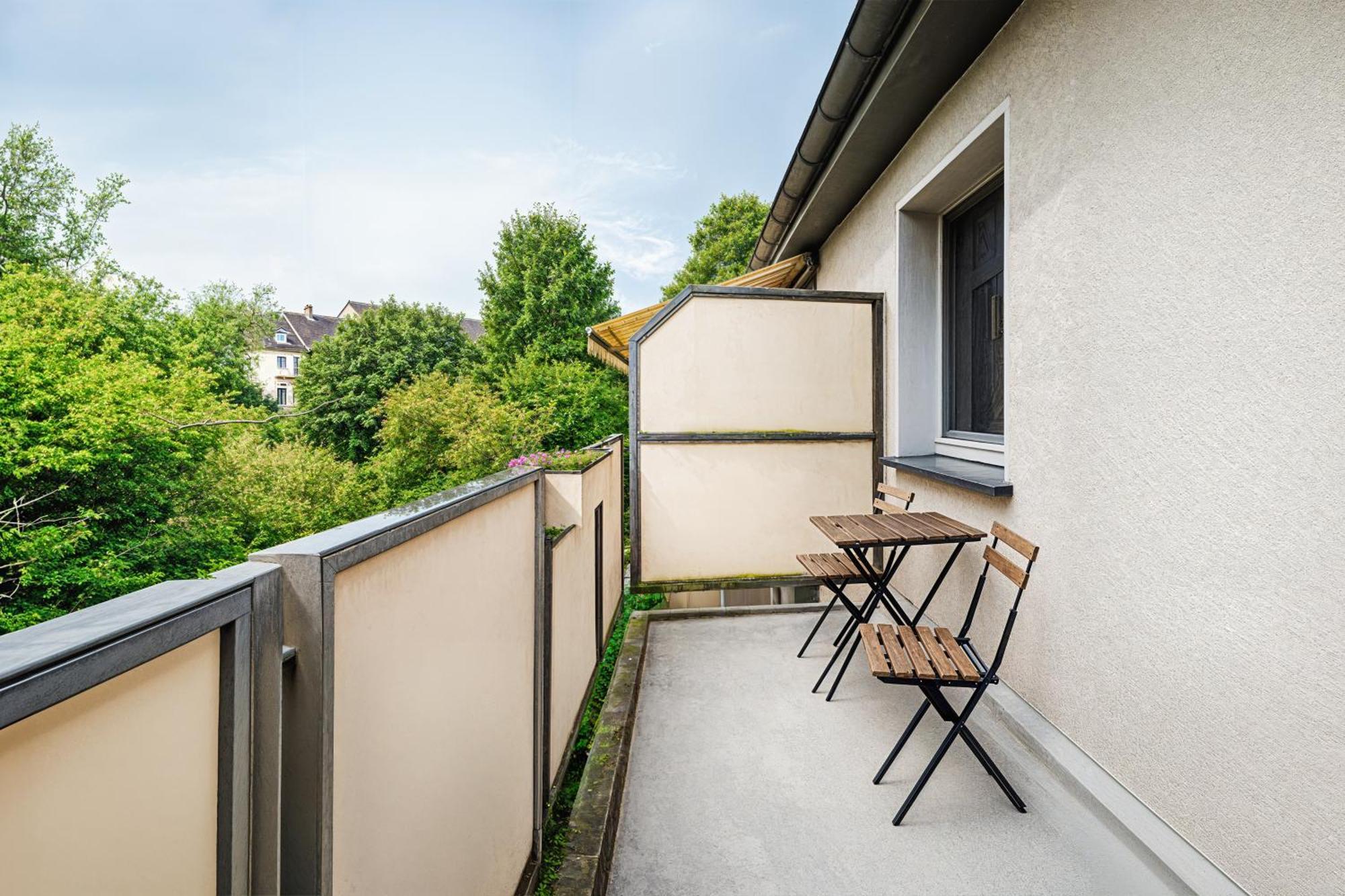 Smart Home - Essen - Perfect For 5 Guests! Central - Balcony - Netflix - Free Parking Zone Extérieur photo